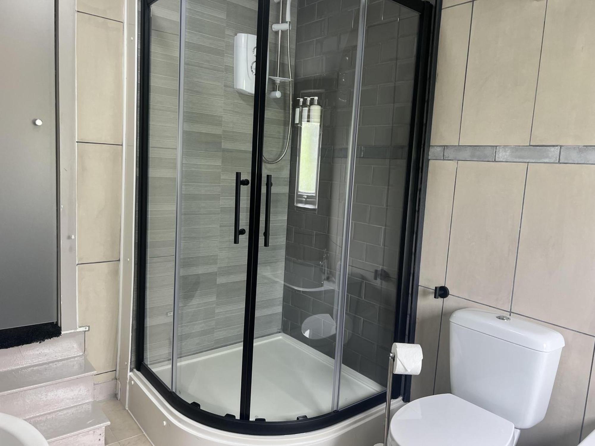 Holiday home Sanctuary - 4 Bedroom House *