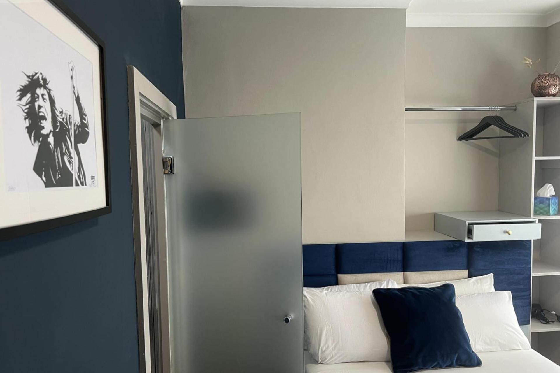 Sanctuary - 4 Bedroom House Sheffield